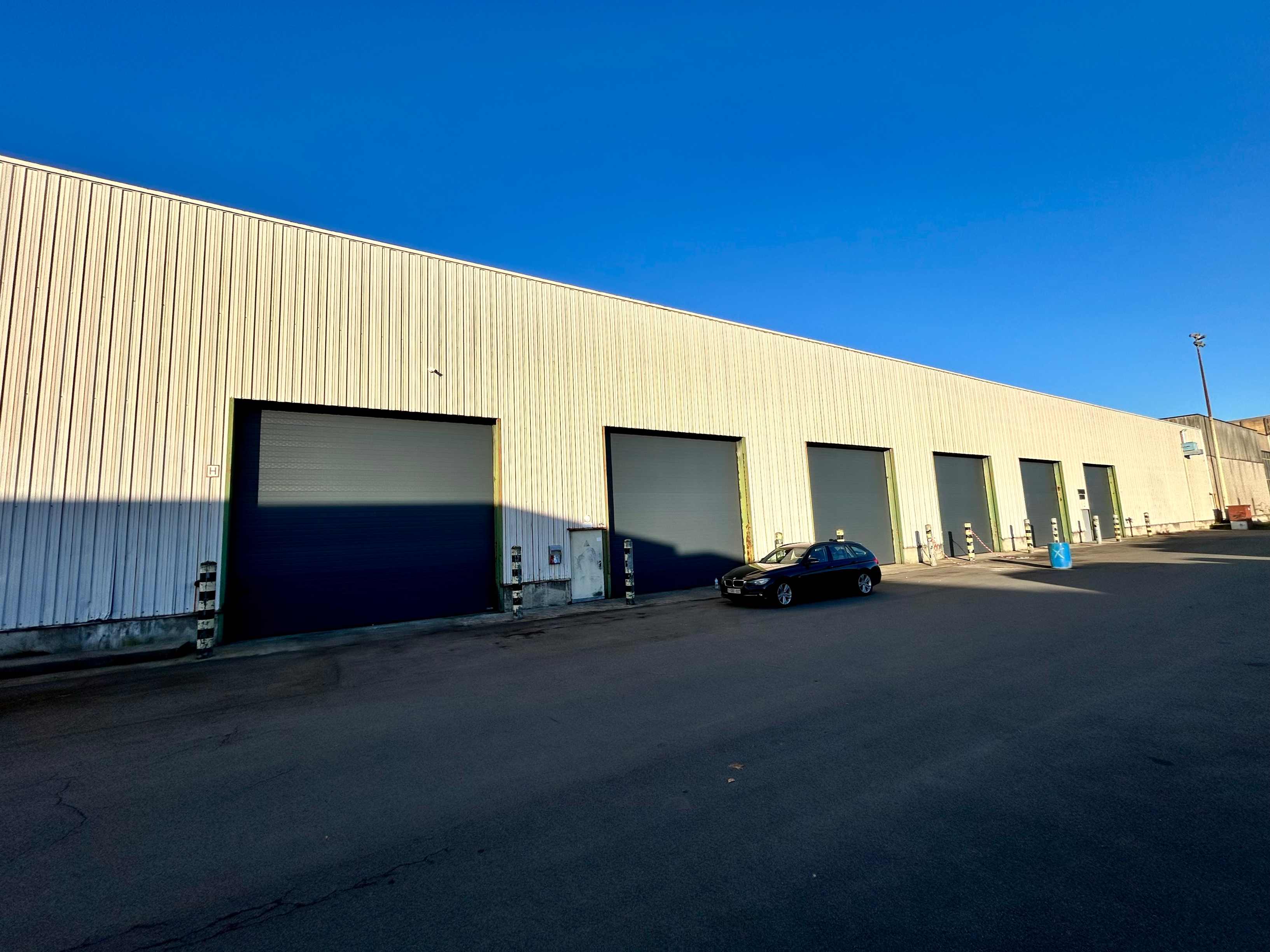 Entrepôt 3.000m²